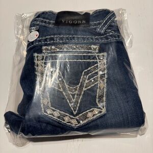 Vigoss Blue Capris with Silver Accents